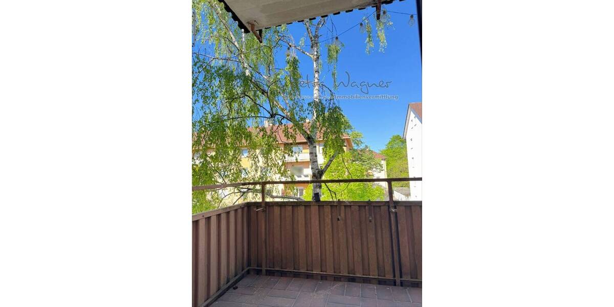 Etagenwohnung Freiburg im Breisgau Stühlinger - 3 Zimmer, 106 m&sup2;, 480.000&euro; | Angebot:26433507