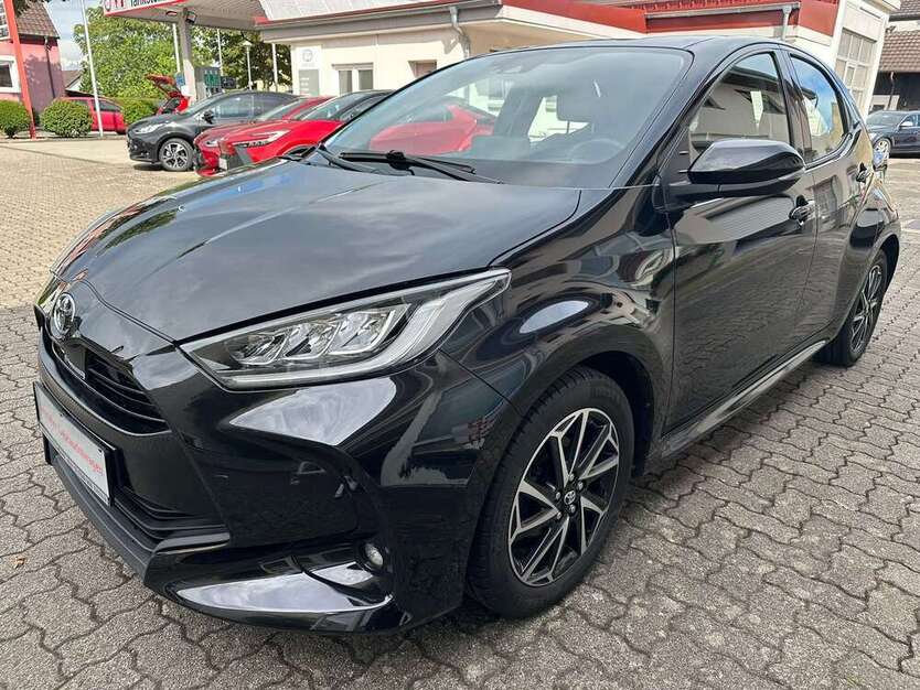 Yaris