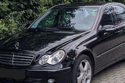 Mercedes C 320