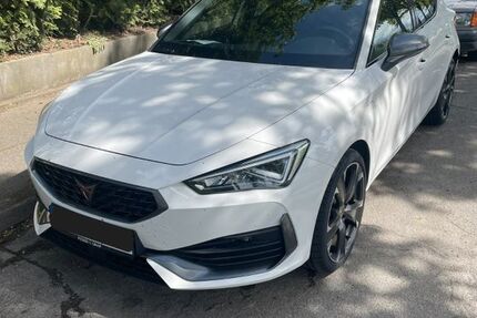 Cupra Leon 45.000 km 22.999 &euro; Freiburg 79110