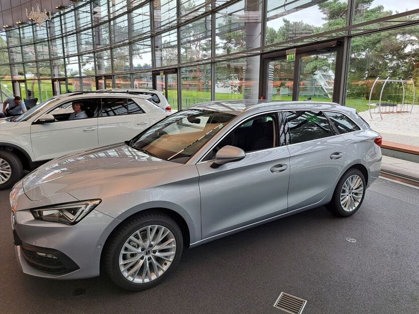 Seat Leon 23.614 km 24.600 € Freiburg 79106