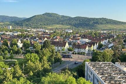 Helle 55 m Wohnung in Freiburg • Panorama-Blick • Kurzzeitmiete zimmer