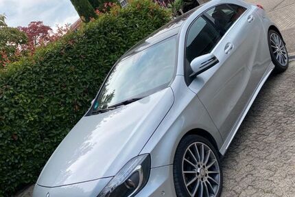 Mercedes-Benz A 180 98.000 km 12.500 € Wyhl 79369