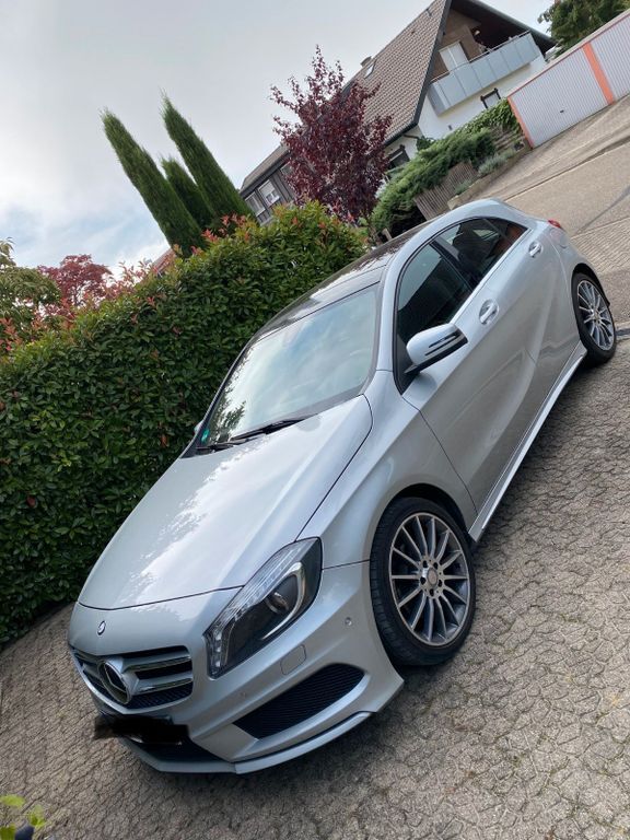 Mercedes-Benz A 180 98.000 km 12.500 € Wyhl 79369