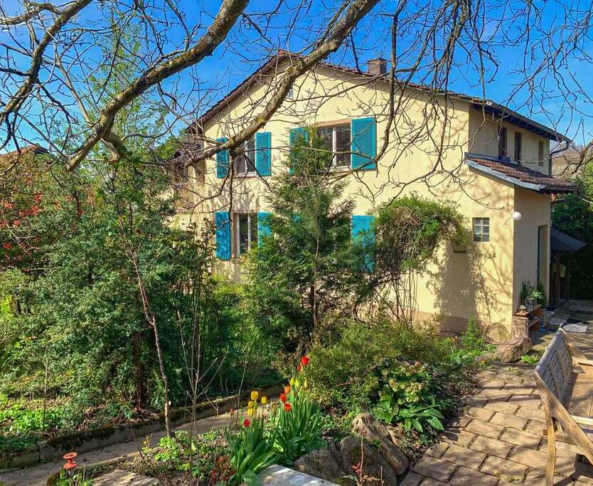 Haus zum Kaufen in Emmedingen-Windenreute 749.000 € 183 m²