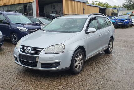 VW Golf 221.290 km 2.600 &euro; Freiburg 79108