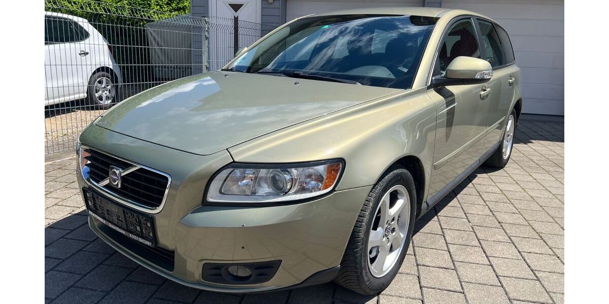 Volvo V50 199.000 km 4.900 &euro; Staufen Im Breisgau 79219