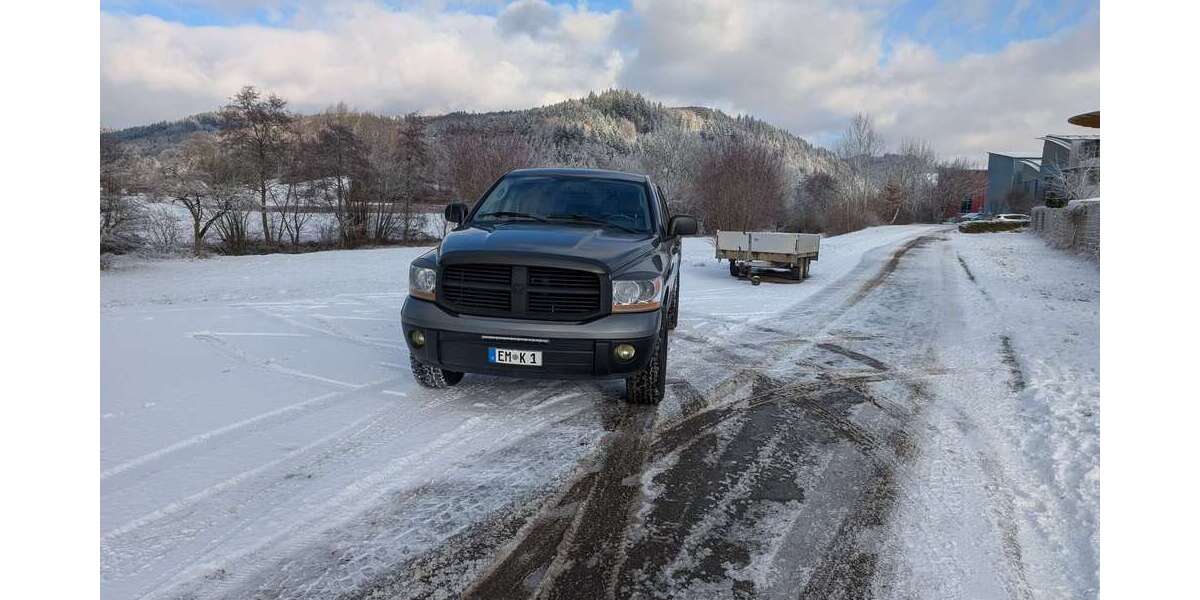 Dodge RAM 243.000 km 13.500 &euro; Gutach 79291