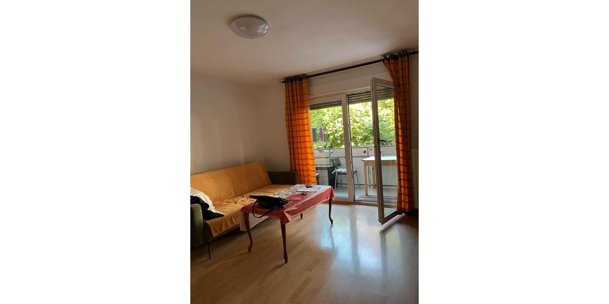 Hochparterre Freiburg im Breisgau Brühl - 3 Zimmer, 64 m&sup2;, 379.000&euro; | Angebot:26960674