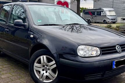 VW Golf 175.000 km 790 € Freiburg 79102