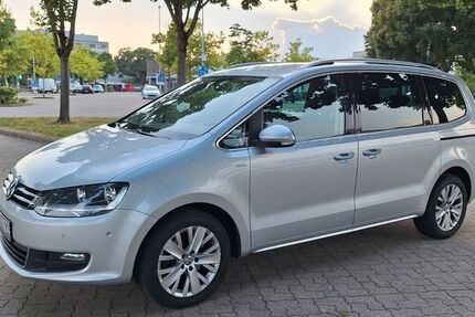 VW Sharan 225.000 km 11.800 € Freiburg 79115