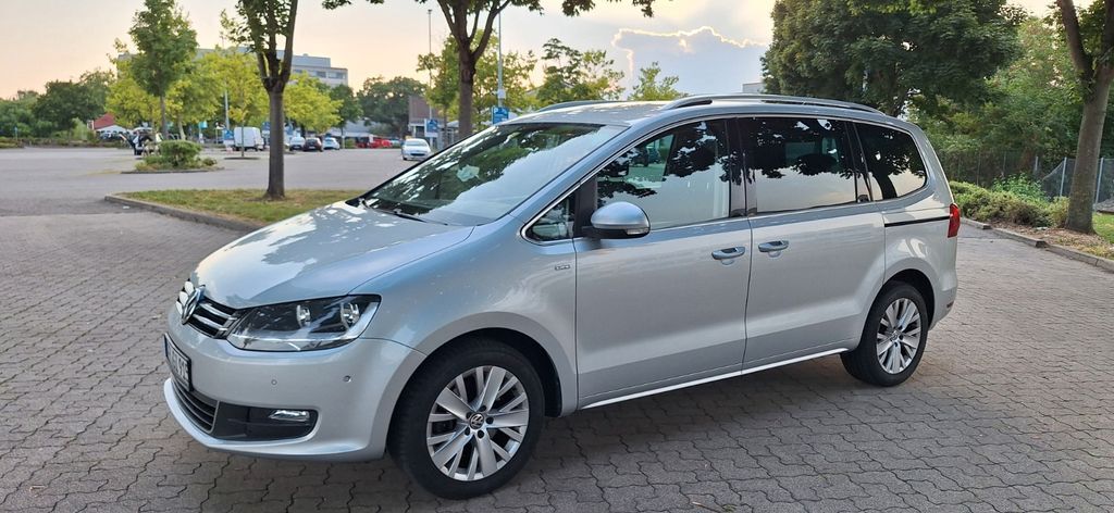 VW Sharan 225.000 km 11.800 € Freiburg 79115
