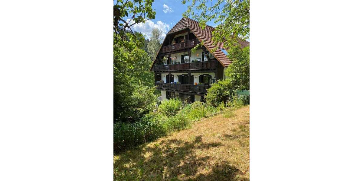 Etagenwohnung Lenzkirch - 6 Zimmer, 200 m&sup2;, 548.000&euro; | Angebot:27101240