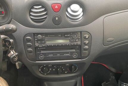 Citroen C3 235.000 km 1.250 € March 79232