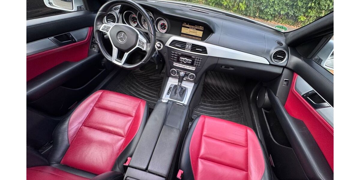 Mercedes-Benz C 250 261.212 km 9.490 &euro; Freiburg 79110