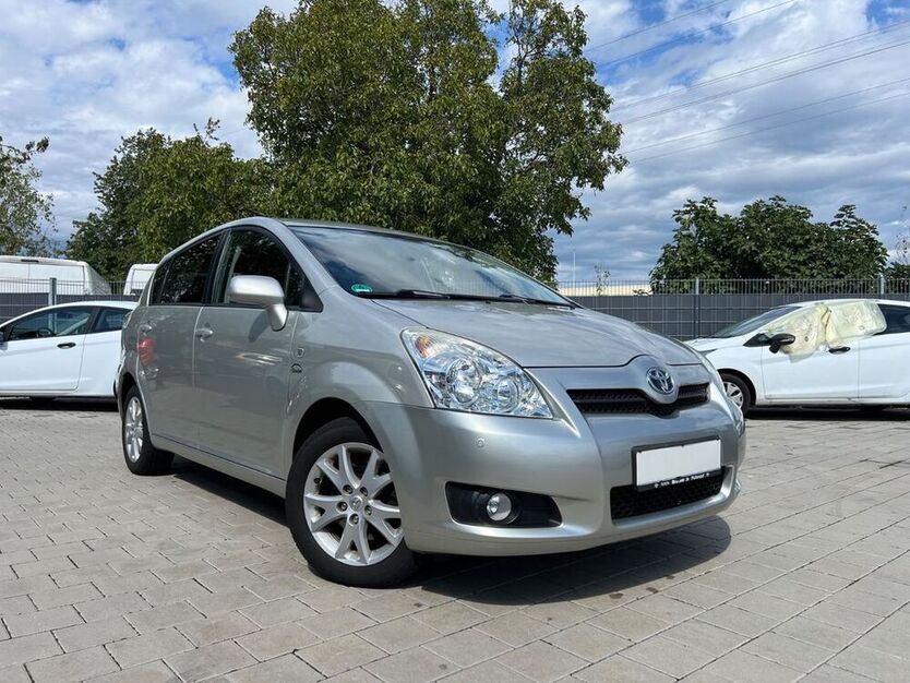 Corolla Verso