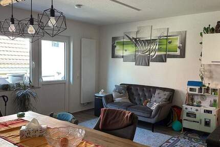 Wohnung Vogtsburg im Kaiserstuhl Oberrotweil - 5 Zimmer, 157 m&sup2;, 1.390&euro; | Angebot:25769383