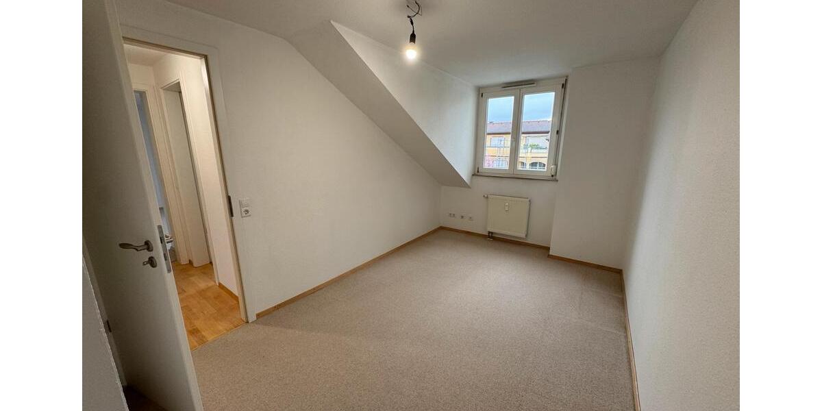 Dachgeschoßwohnung Emmendingen - 4 Zimmer, 97 m&sup2;, 478.000&euro; | Angebot:25636881