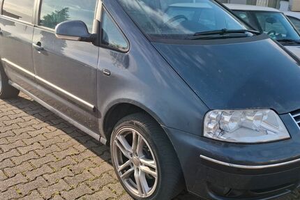 VW Sharan 264.300 km 2.400 &euro; Teningen 79331