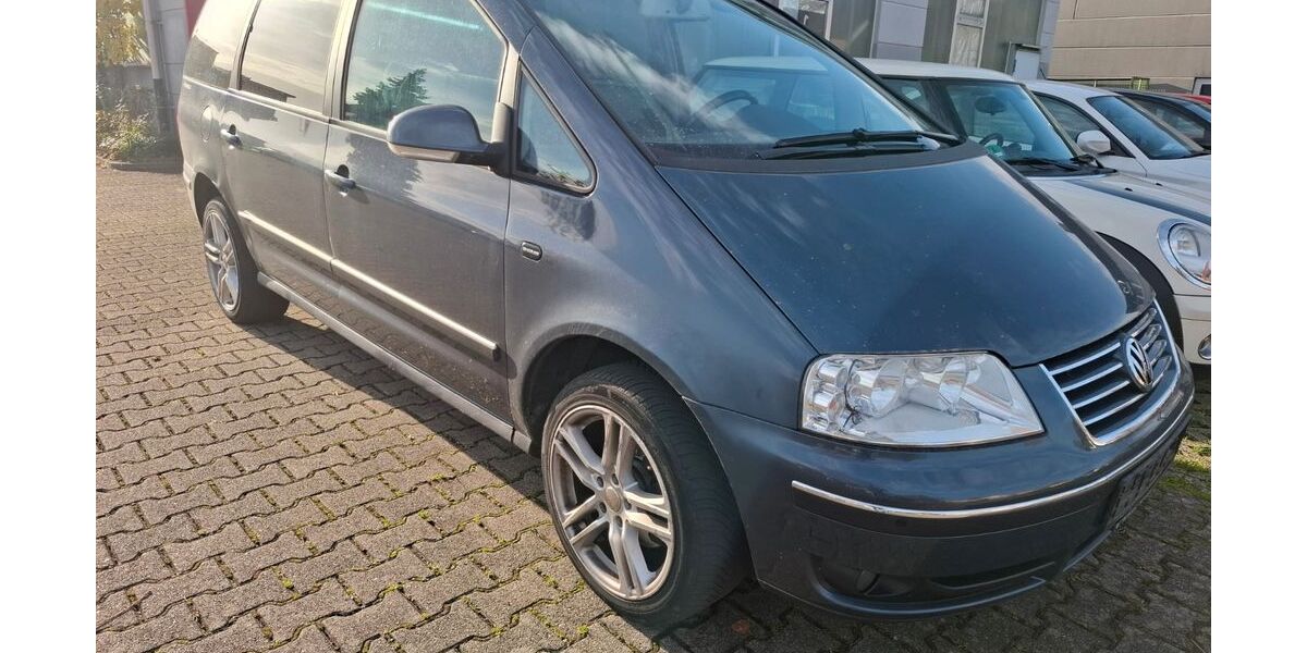 VW Sharan 264.300 km 2.400 &euro; Teningen 79331