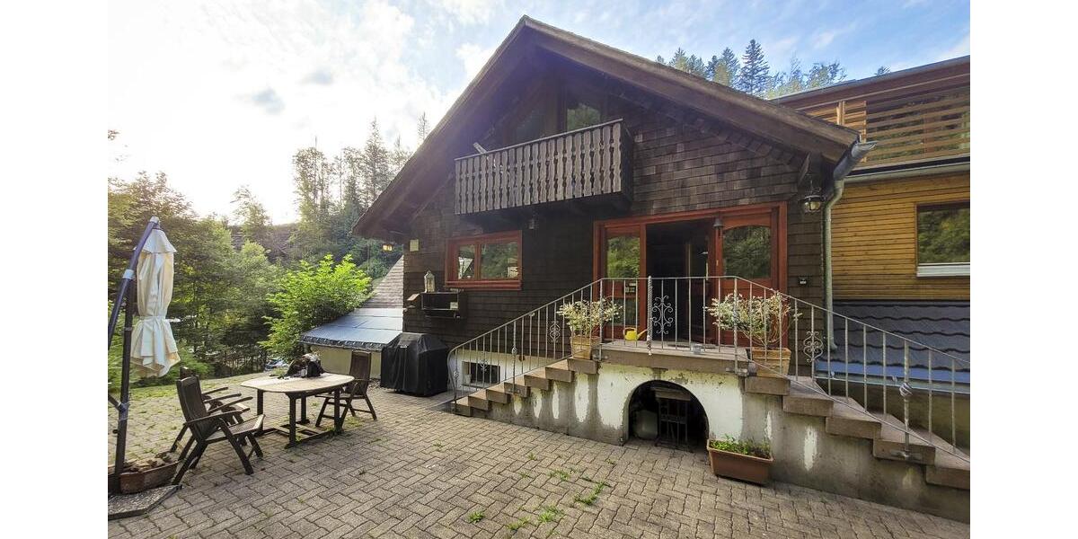 Dachgeschoßwohnung Furtwangen im Schwarzwald - 4 Zimmer, 180.000&euro; | Angebot:21694565