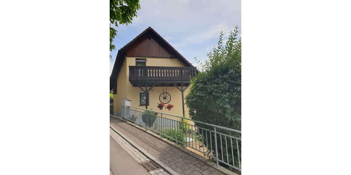 Einfamilienhaus Eschbach - 6 Zimmer, 130 m&sup2;, 310.000&euro; | Angebot:26000978
