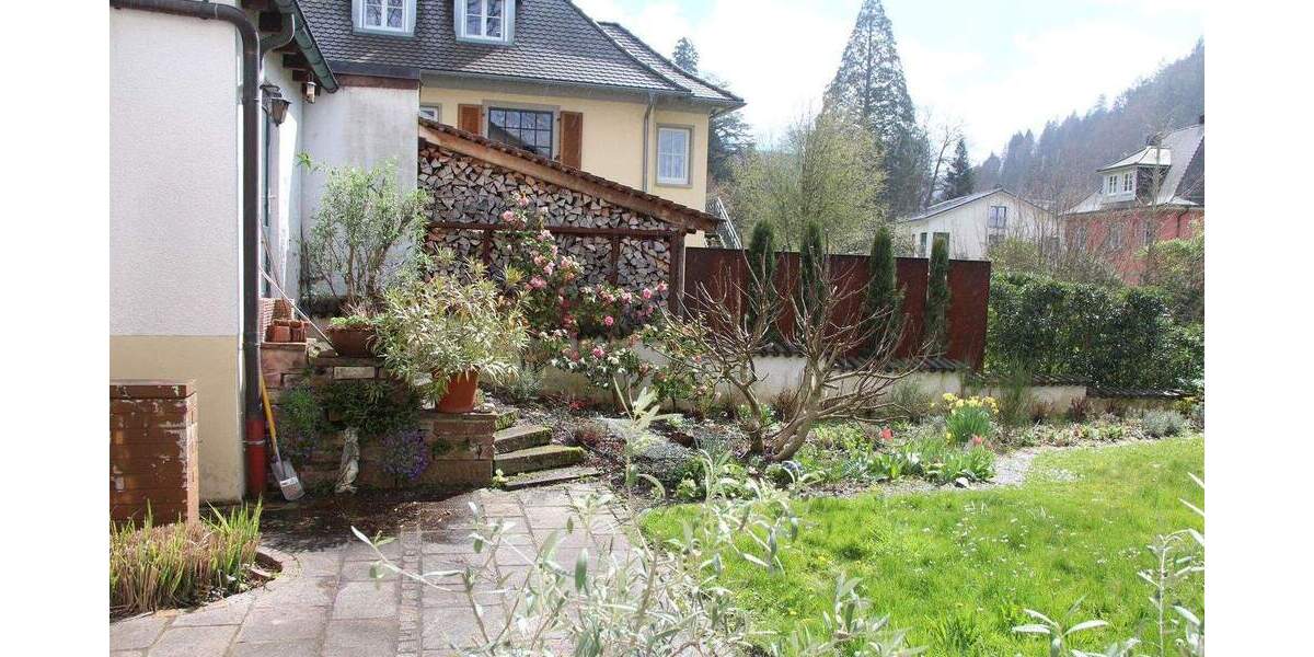 Mehrfamilienhaus, Wohnhaus Freiburg Günterstal - 1 Zimmer, 356 m&sup2;, 1.195.000&euro; | Angebot:25784556