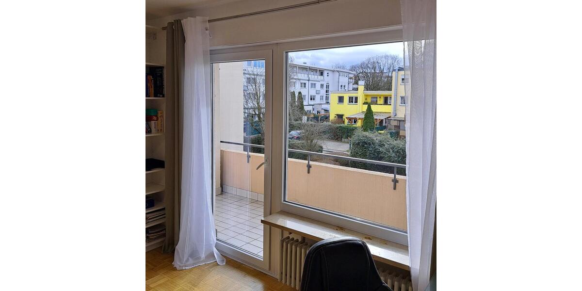 Helles, möbliertes WG-Zimmer mit Balkon – ab Dezember 1 zimmer