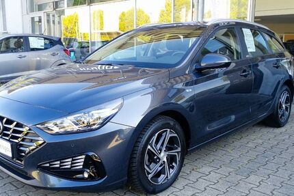 Hyundai i30 87.000 km 18.490 &euro; Freiburg 79111