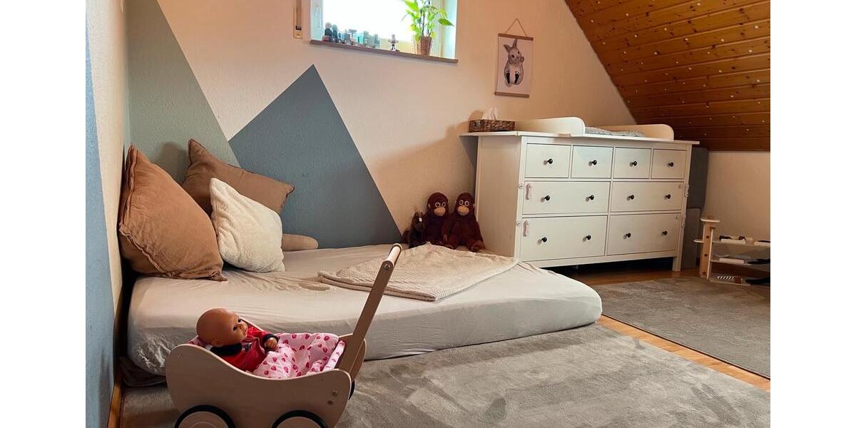 Dachgeschoßwohnung Neuenburg am Rhein - 4.5 Zimmer, 122 m&sup2;, 425.000&euro; | Angebot:26876365