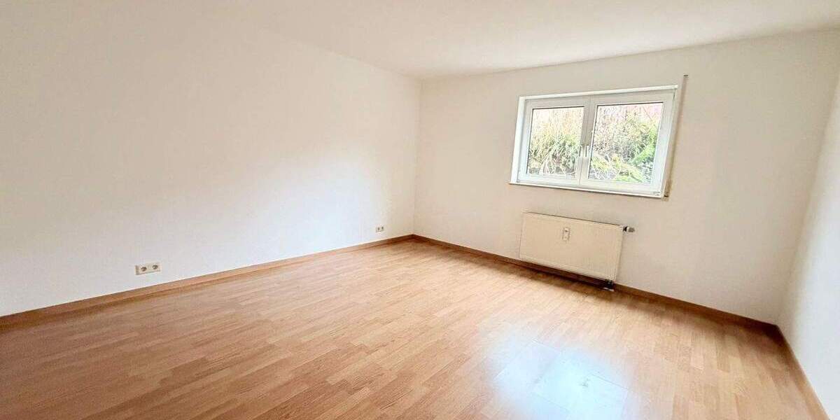 Etagenwohnung Ettenheim - 3 Zimmer, 92 m&sup2;, 900&euro; | Angebot:25156130