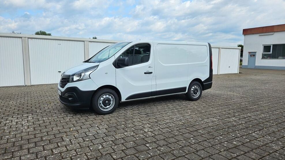 Renault Trafic 170.000 km 10.600 € Kenzingen 79341