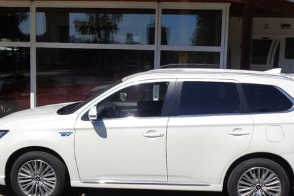 Mitsubishi Plug-in Hybrid Outlander 71.110 km 19.900 &euro; Bernau 79872