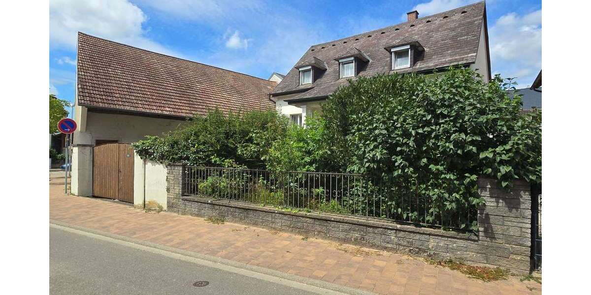 Haus zum Kaufen in March 498.500 € 147.76 m² 6 zimmer