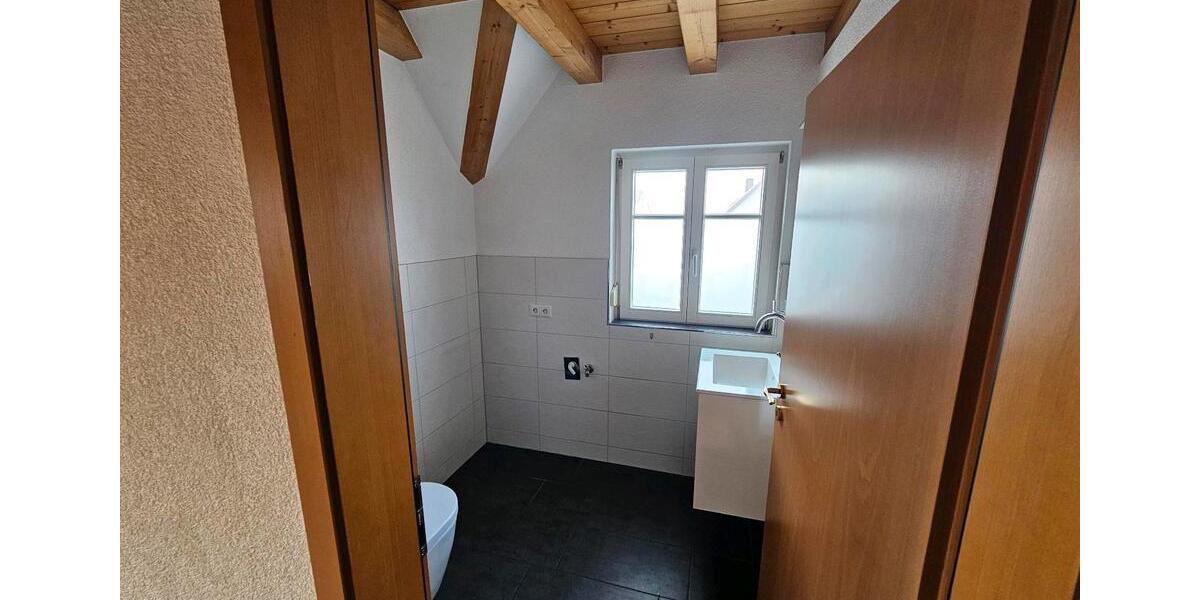 Etagenwohnung Teningen - 3.5 Zimmer, 108 m&sup2;, 1.450&euro; | Angebot:25832245
