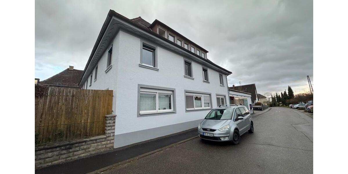 Etagenwohnung Eschbach - 6 Zimmer, 154 m&sup2;, 350.000&euro; | Angebot:25895206