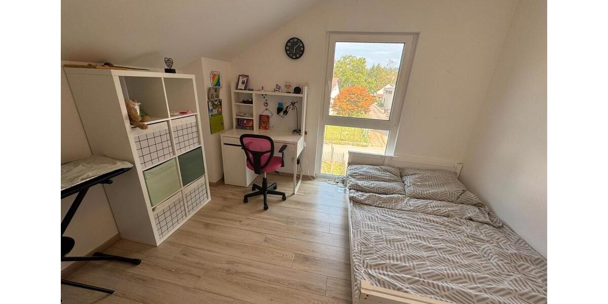 Einfamilienhaus Müllheim - 7 Zimmer, 155 m&sup2;, 690.000&euro; | Angebot:27266028