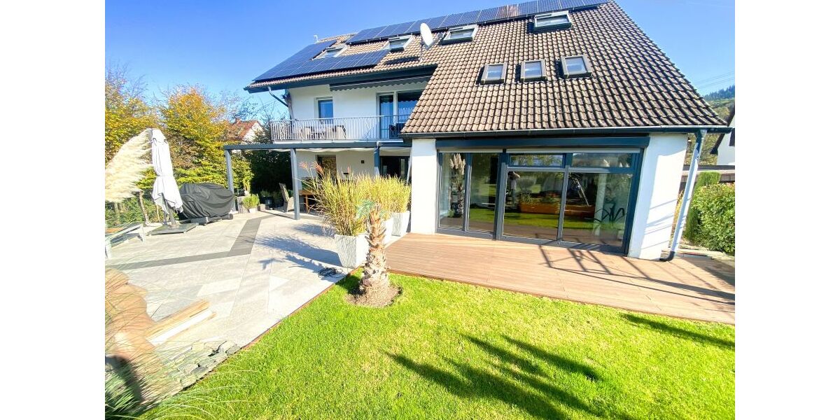 Provisionsfrei* Einmaliges saniertes 3FH, energetisch modernisiert - Mehrfamilienhaus, Wohnhaus Staufen | Angebot:25861407