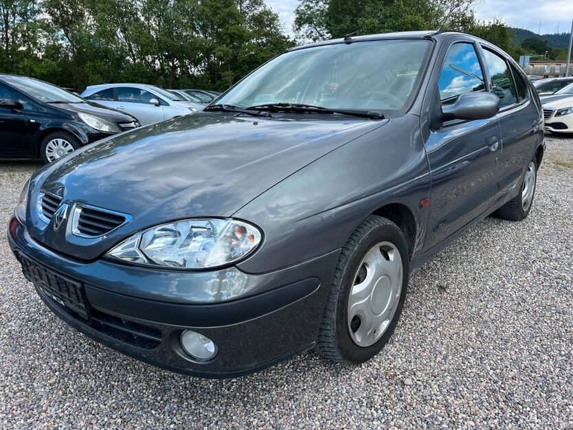 Renault Megane 148.000 km 1.500 € Freiburg 79108