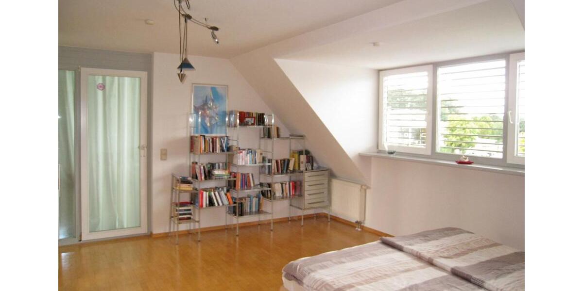 Einfamilienhaus March - 7 Zimmer, 241 m&sup2;, 2.892&euro; | Angebot:26656537