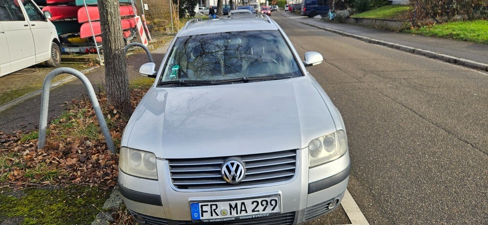 VW Passat 278.000 km 1.999 € Freiburg im Breisgau 79098