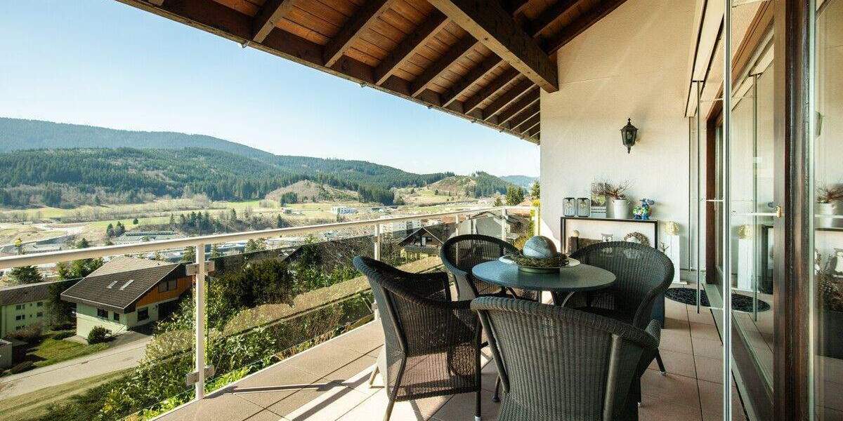 Einfamilienhaus Titisee-Neustadt Neustadt - 9 Zimmer, 230 m&sup2;, 795.000&euro; | Angebot:25835291