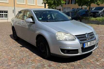 VW Jetta 55.057 km 4.000 € Bad Krozingen 79189