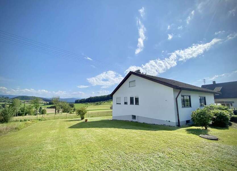 Haus zum Kaufen in Emmendingen 690.000 € 174.96 m²