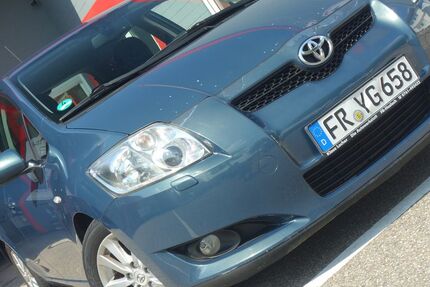Toyota Auris 168.000 km 3.600 € Freiburg 79111