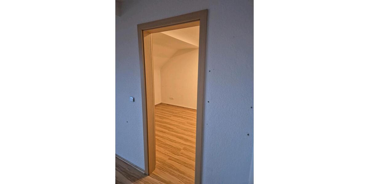 Etagenwohnung Eschbach - 5 Zimmer, 134 m&sup2;, 350.000&euro; | Angebot:25858468