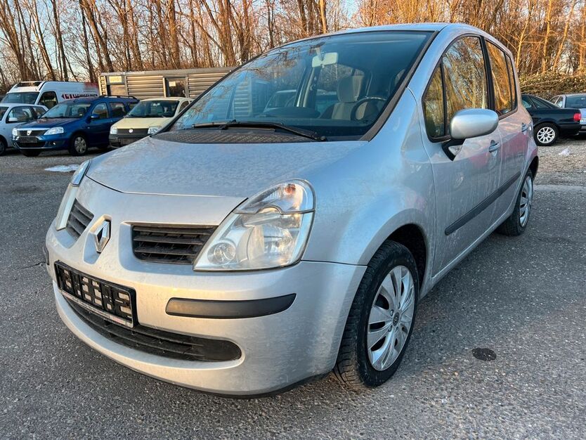 Renault Modus 160.000 km 2.300 € Freiburg 79108