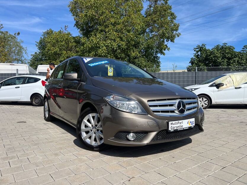 Mercedes-Benz B 180 112.000 km 10.500 € Freiburg im Breisgau 79115