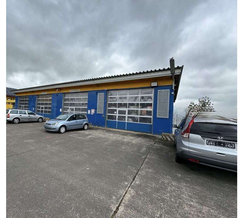 Halle in Herbolzheim 800 € 90 m²