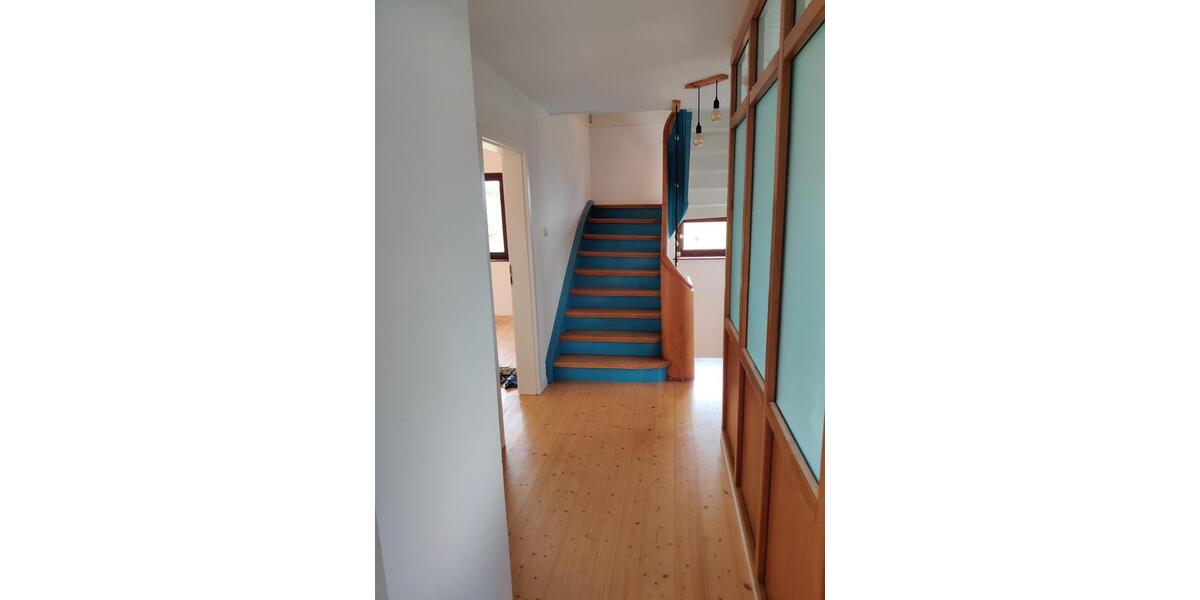 Einfamilienhaus Riegel am Kaiserstuhl - 4.5 Zimmer, 150 m&sup2;, 1.600&euro; | Angebot:26592161